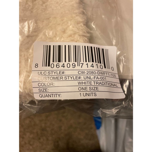 Lemon Brand white beanie with Ball Top - Picture 2 of 3